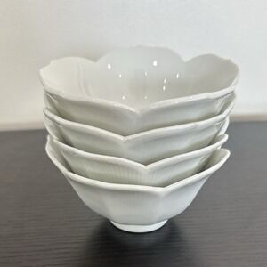Vintage White Lotus Bowl Set 4 Flower Petal Ribbed Porcelain Ice Cream Rice MCM